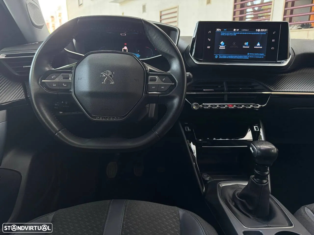Peugeot 2008 1.2 PureTech Allure - 9