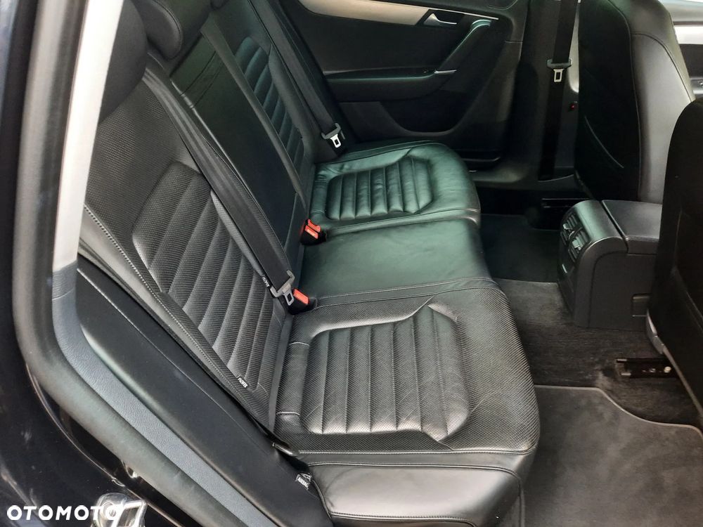 Volkswagen Passat 2.0 TDI Highline DSG - 18