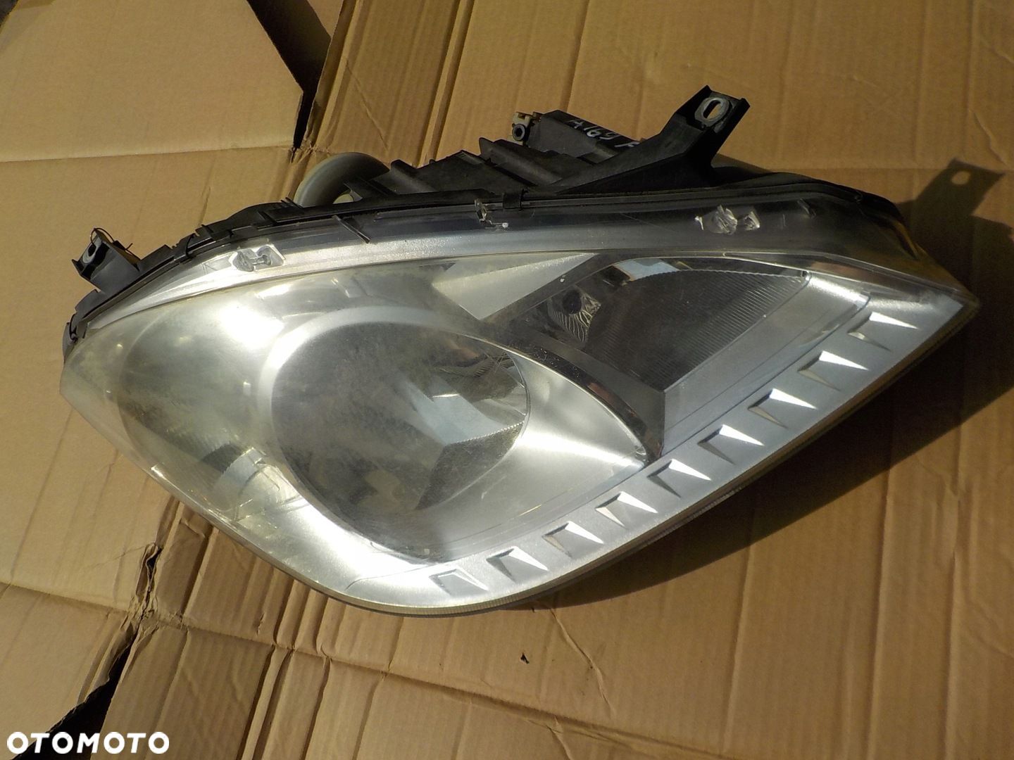 lampa prawy przód mercedes w169 lift EUROPA A1698205861 - 1