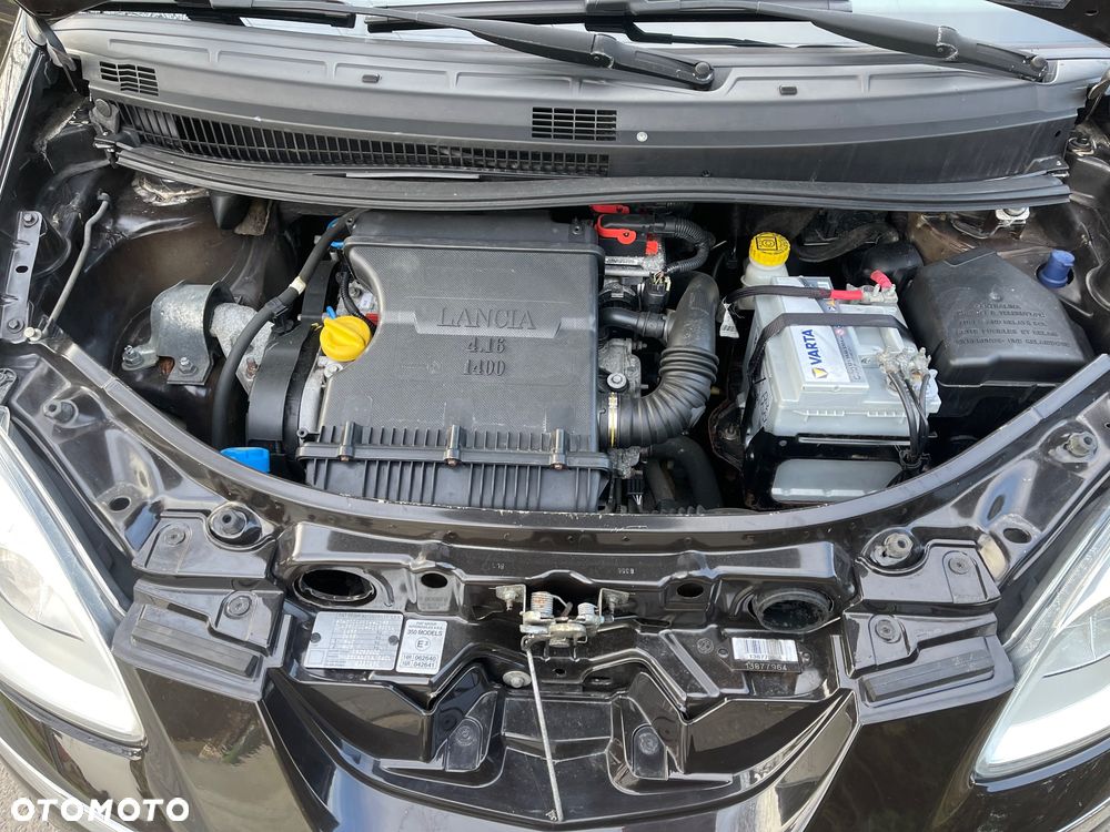 Lancia Musa 1.4 16V Gold - 19