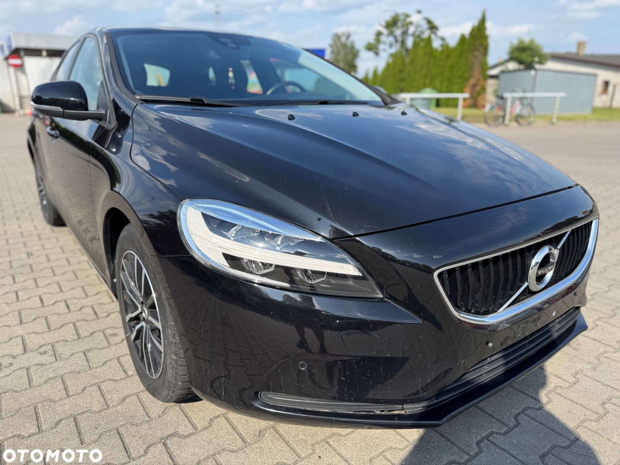 Volvo V40 D2 Drive-E Momentum - 4