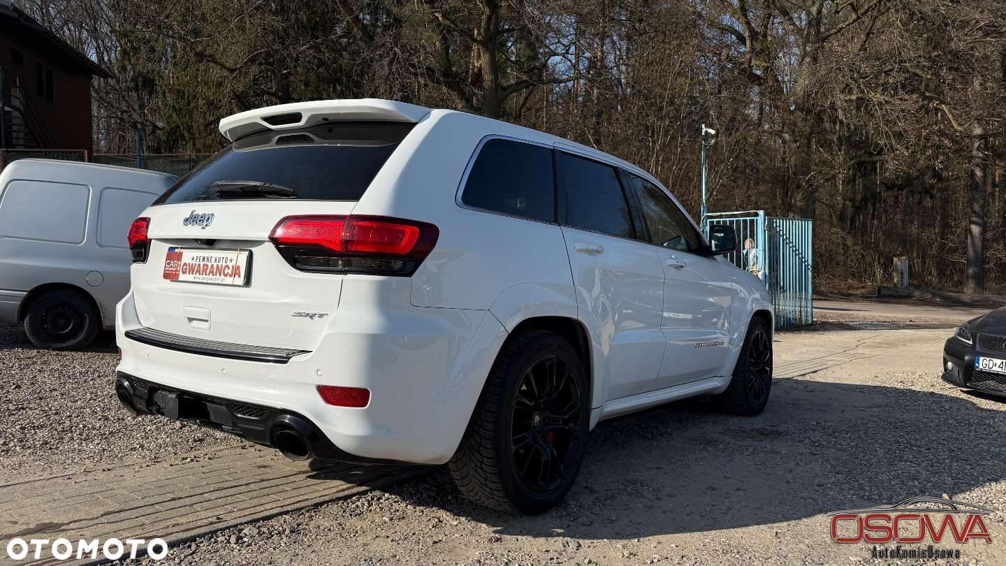 Jeep Grand Cherokee - 14