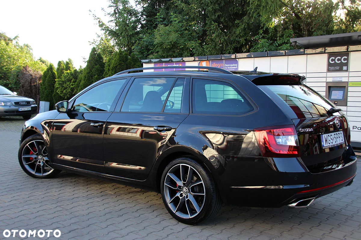 Skoda Octavia 2.0 TDI DSG RS - 14