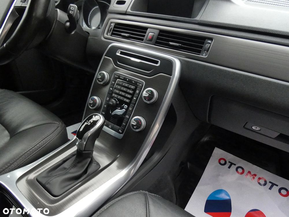 Volvo XC 70 D4 Geartronic Summum - 21