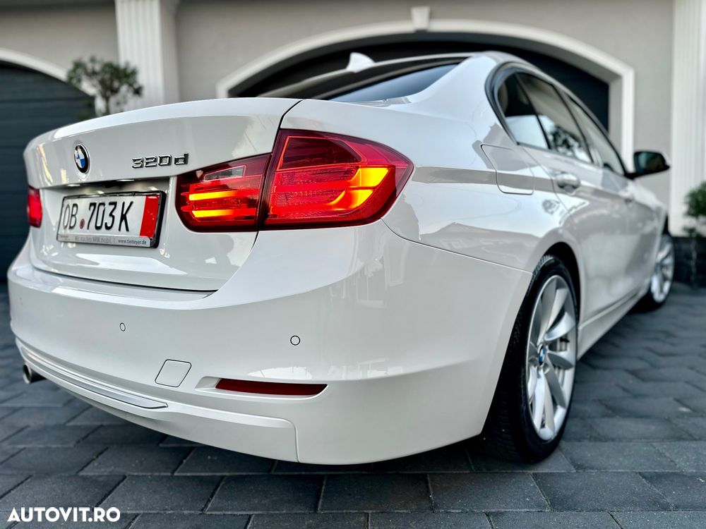 BMW Seria 3 320d Sport-Aut. Modern Line - 32