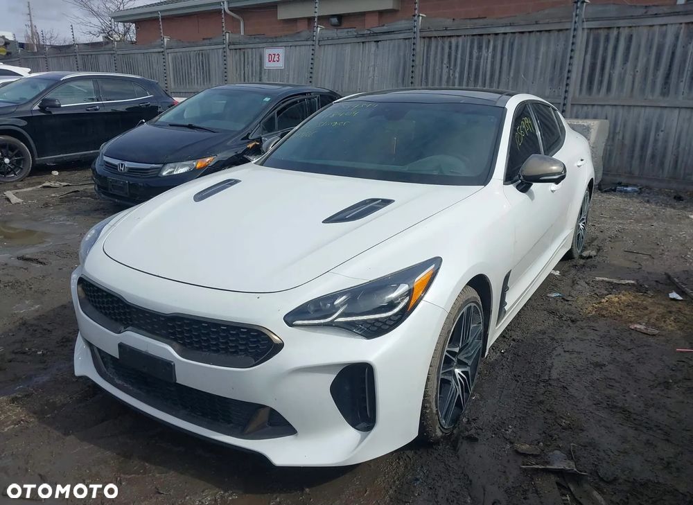 Kia Stinger 3.3 T-GDI AWD GT - 14