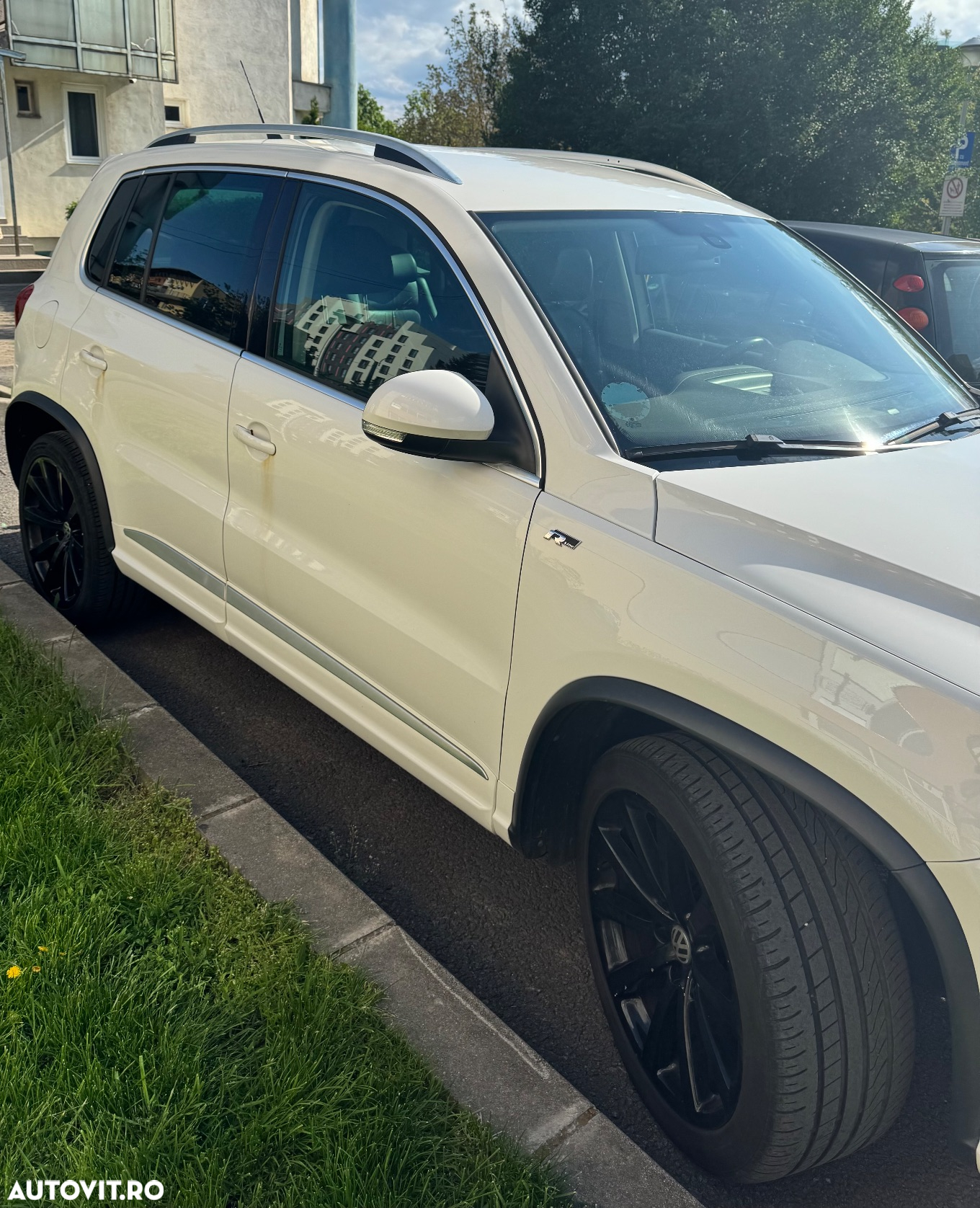 Volkswagen Tiguan 2.0 TDI 4Motion DSG Track & Field - 5