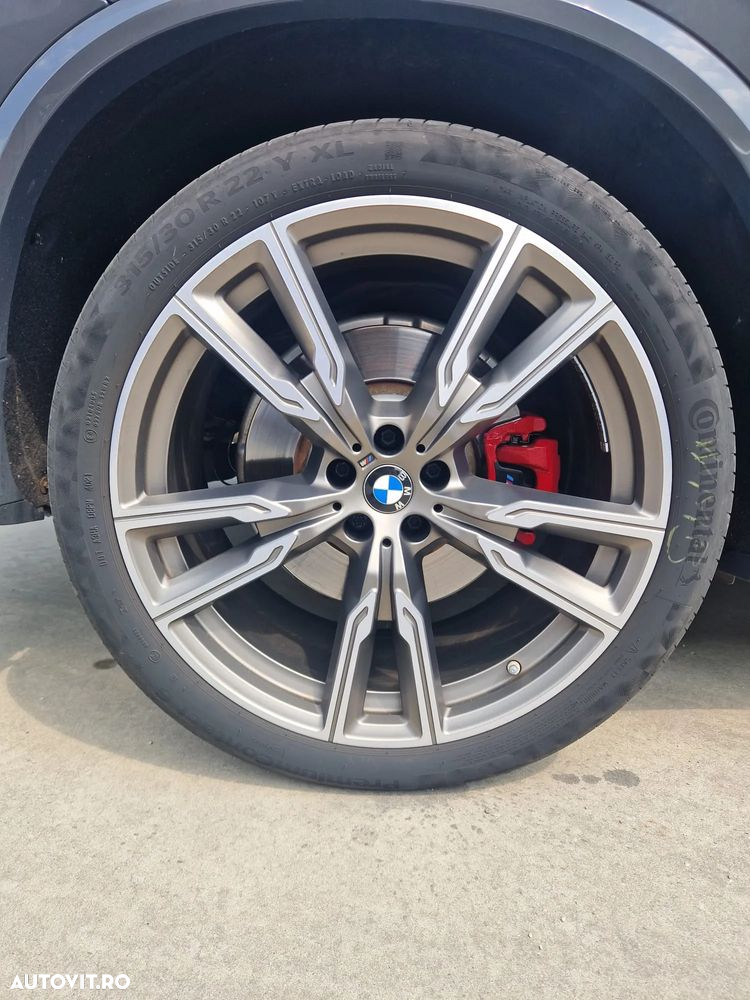 BMW X5 M M50i - 12
