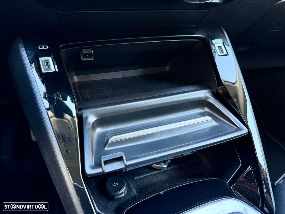 Peugeot 208 PureTech 100 Allure Pack - 26