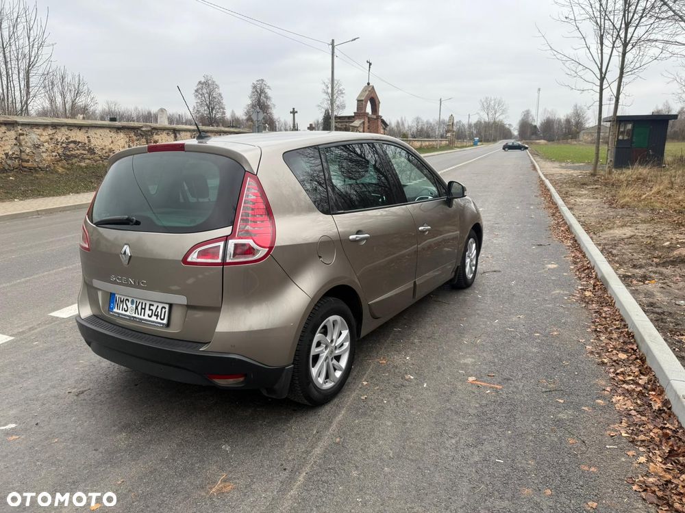 Renault Scenic - 16