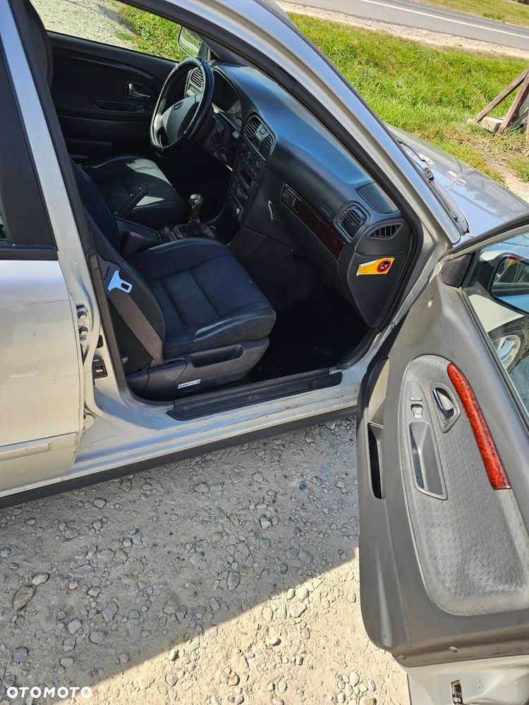 Volvo V40 1.9D - 9