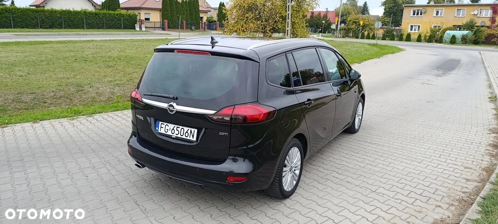 Opel Zafira - 11