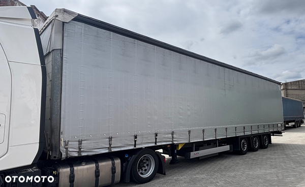 Schmitz Cargobull SCB