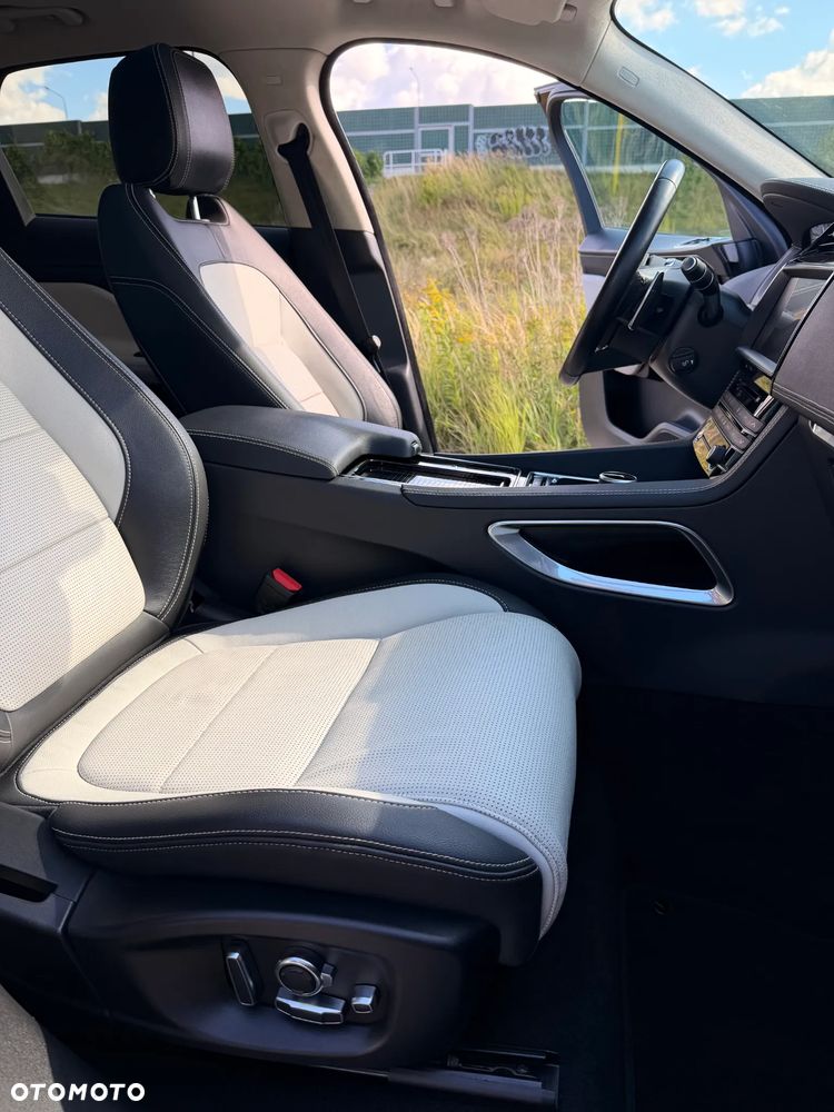 Jaguar F-Pace 2.0 i4D AWD R-Sport - 26