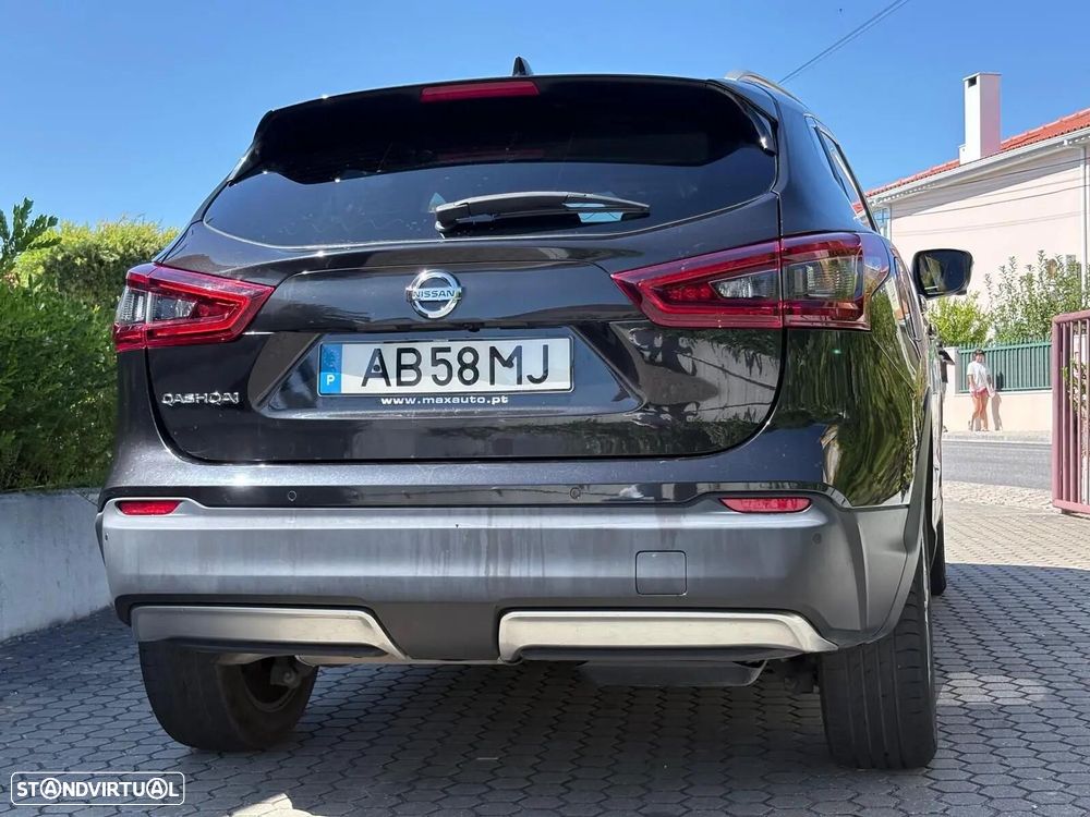 Nissan Qashqai 1.5 dCi N-Connecta J18 - 22