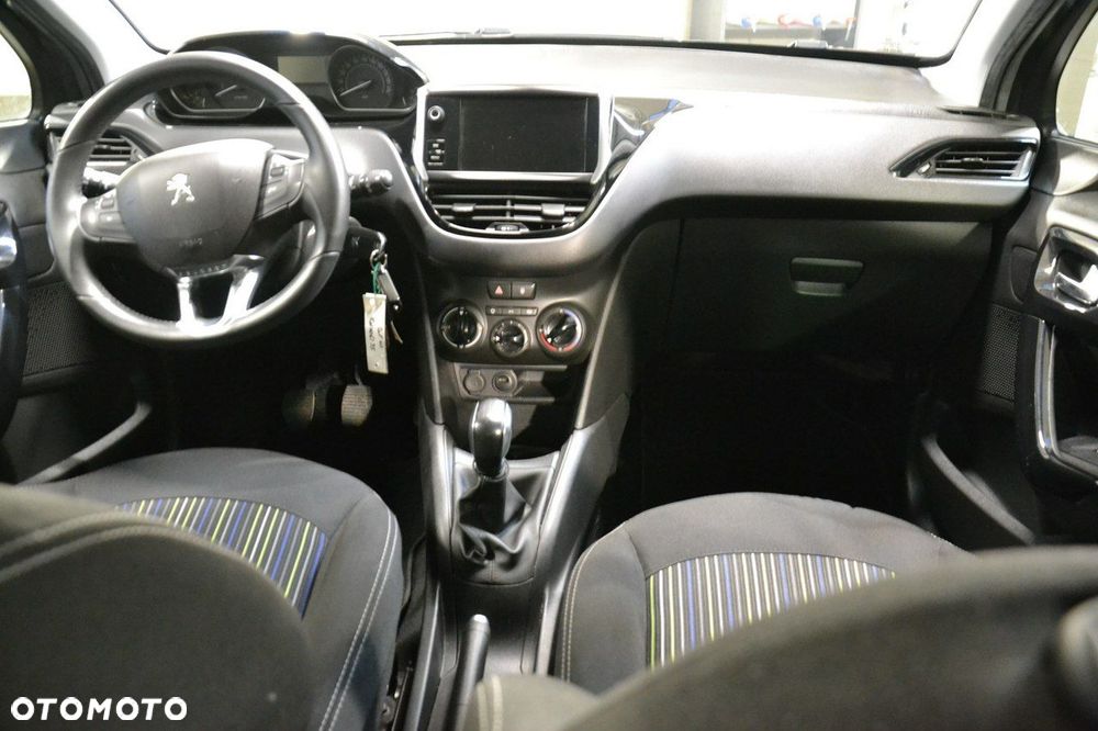 Peugeot 208 - 20
