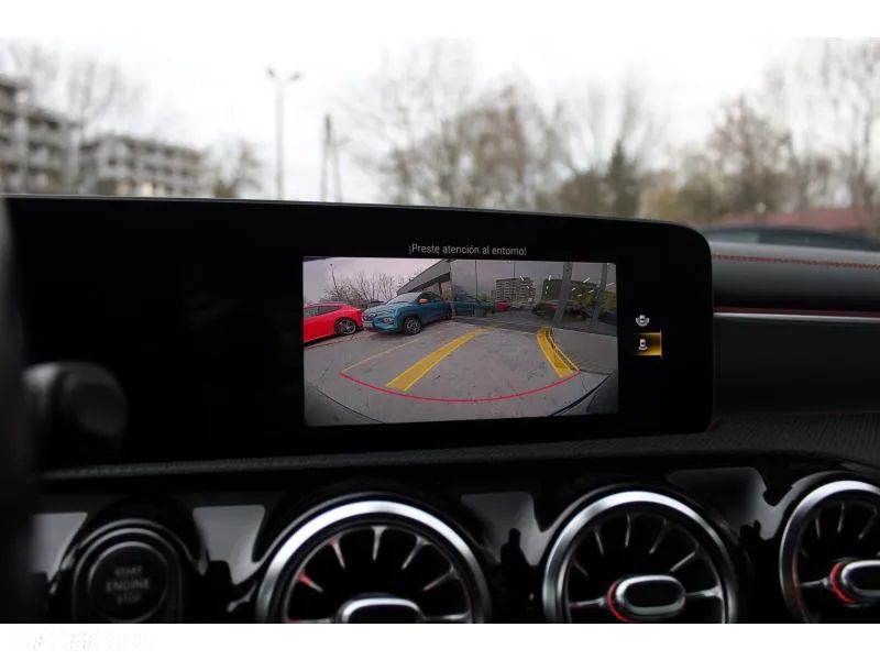 Mercedes-Benz CLA 250 4-Matic 7G-DCT - 17