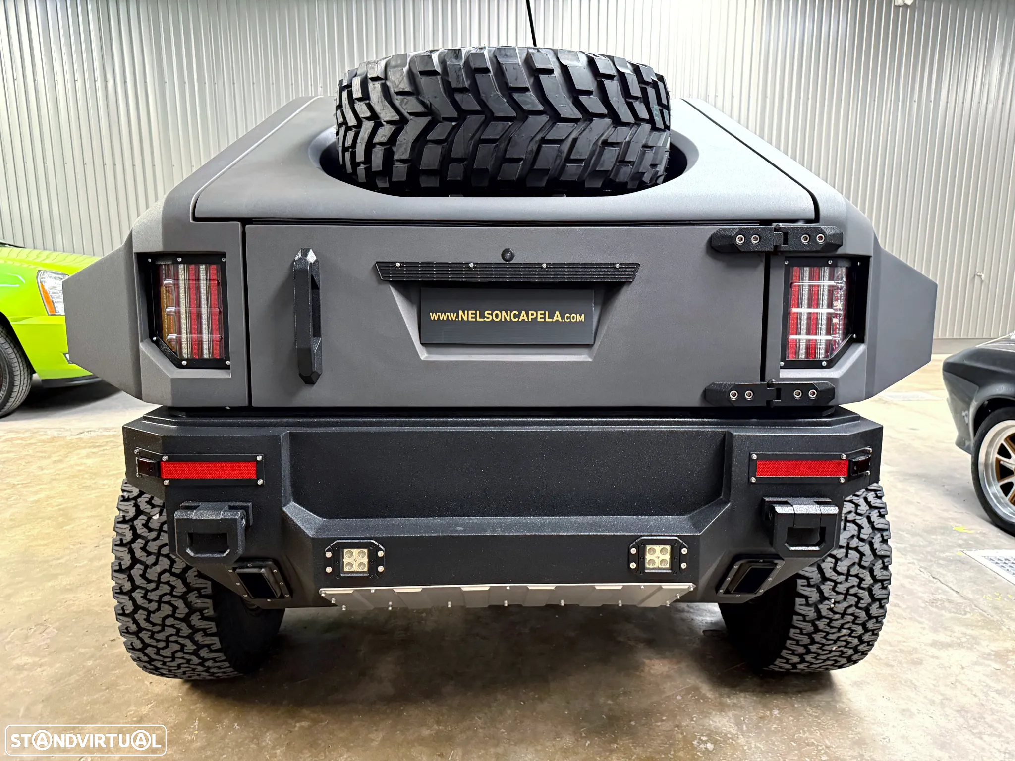 Hummer H2 Slantaback Custom 6.0 V8 - 6