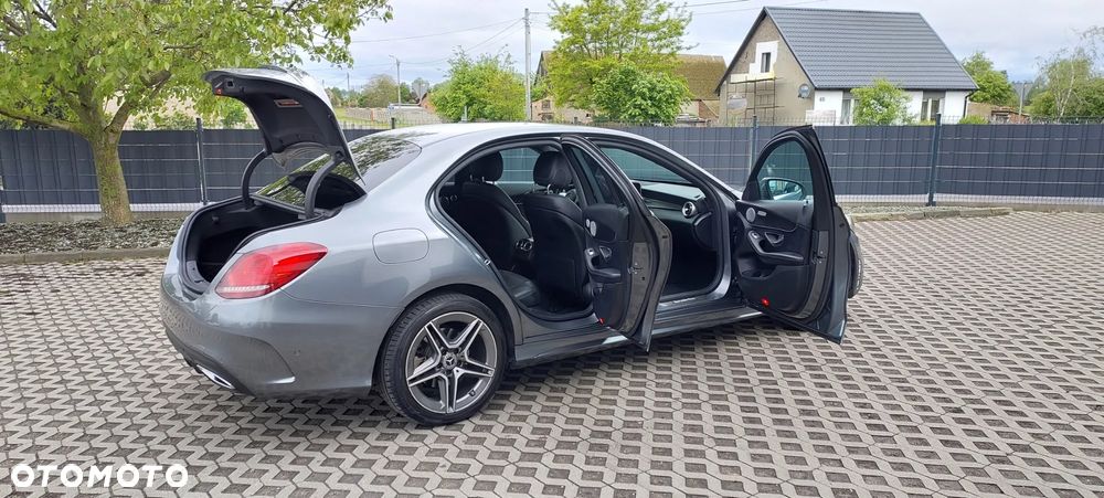 Mercedes-Benz Klasa C 220 d 9G-TRONIC - 23
