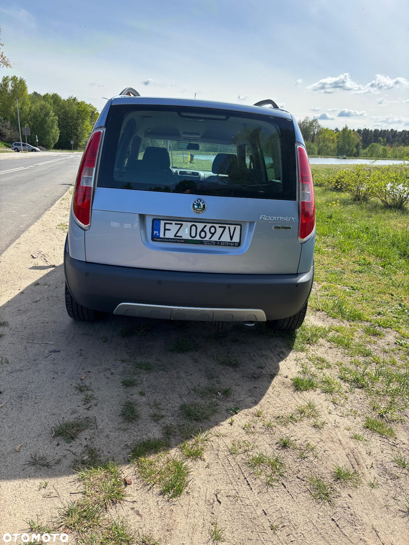 Skoda Roomster 1.6 16V Scout - 3