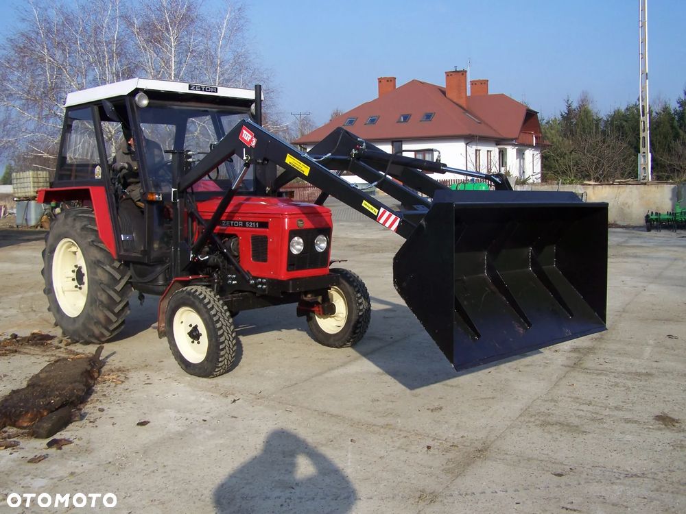 Ładowacz czołowy 3- sekcyjny TUR do ciągników Zetor - 2