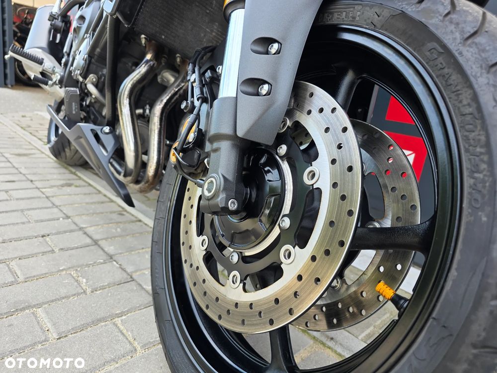 Yamaha FZ8 - 27