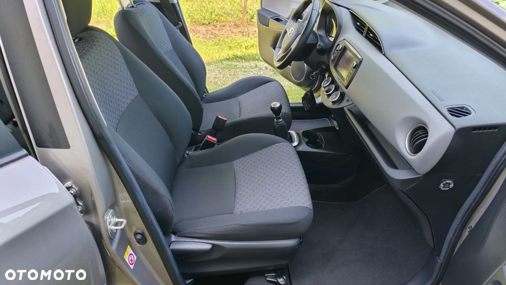 Toyota Yaris 1.33 Premium EU6 - 15