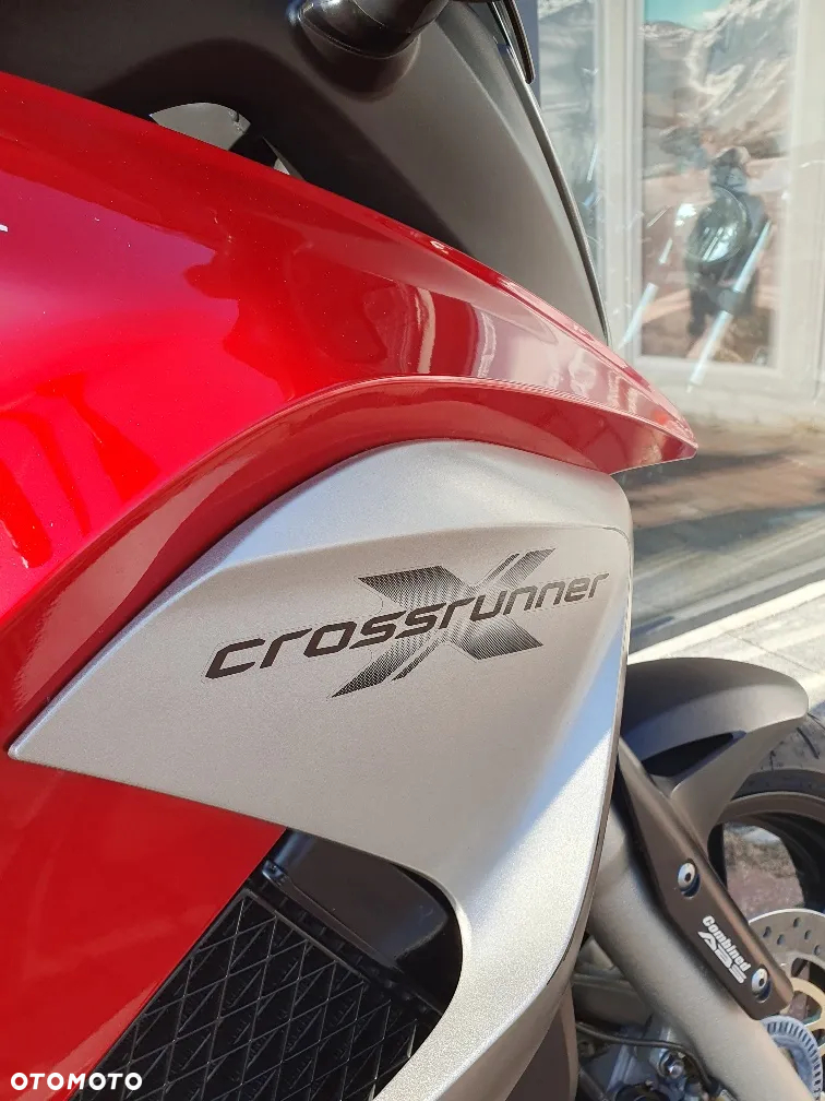 Honda VFR - 19