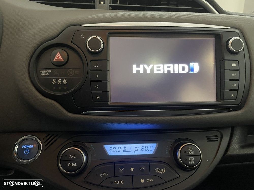 Toyota Yaris 1.5 HSD Sport+P.Techno - 28