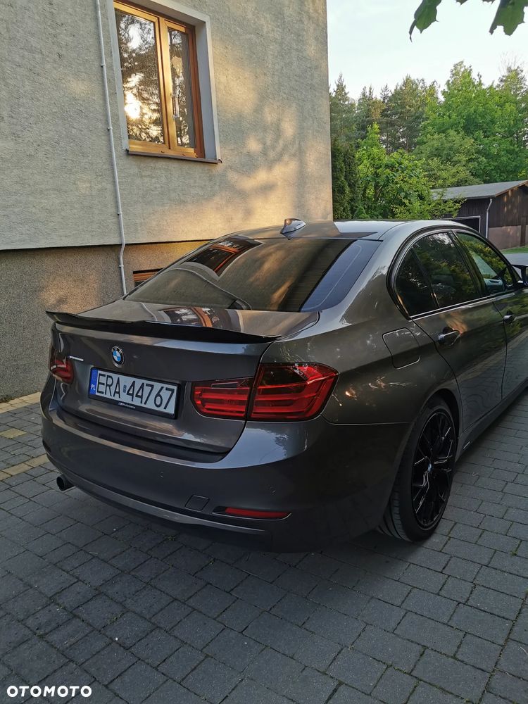 BMW Seria 3 320d Efficient Dynamics EU6 - 3