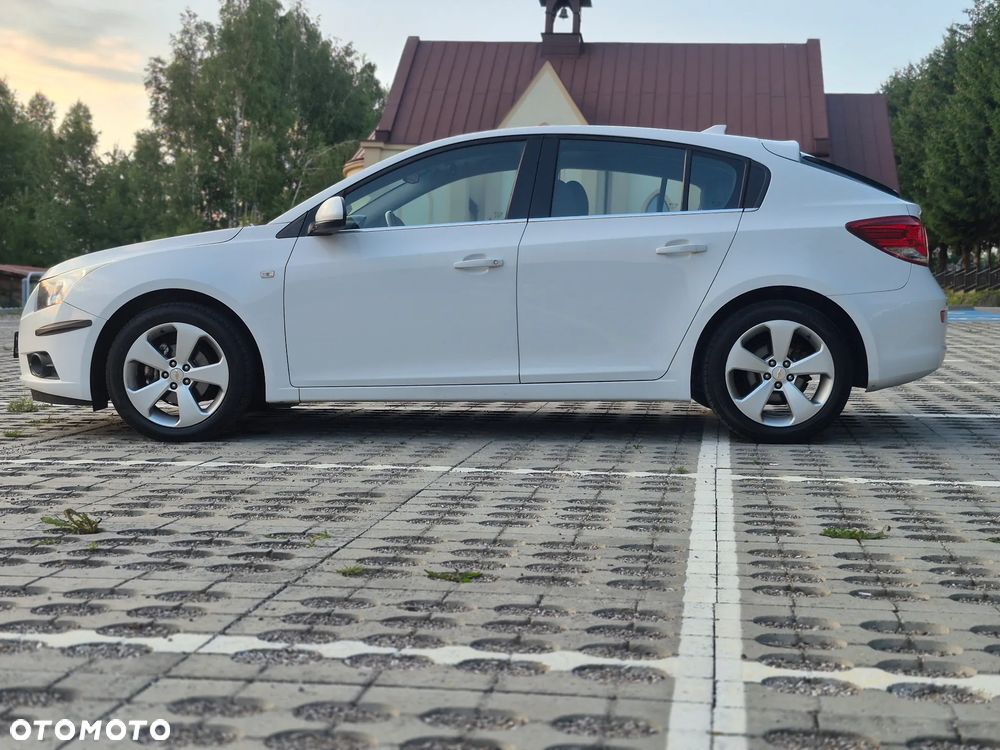 Chevrolet Cruze 1.8 LS+ - 4