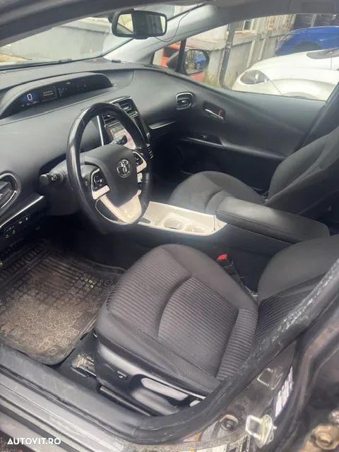 Toyota Prius - 7