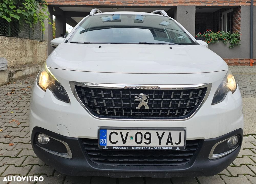 Peugeot 2008 - 10