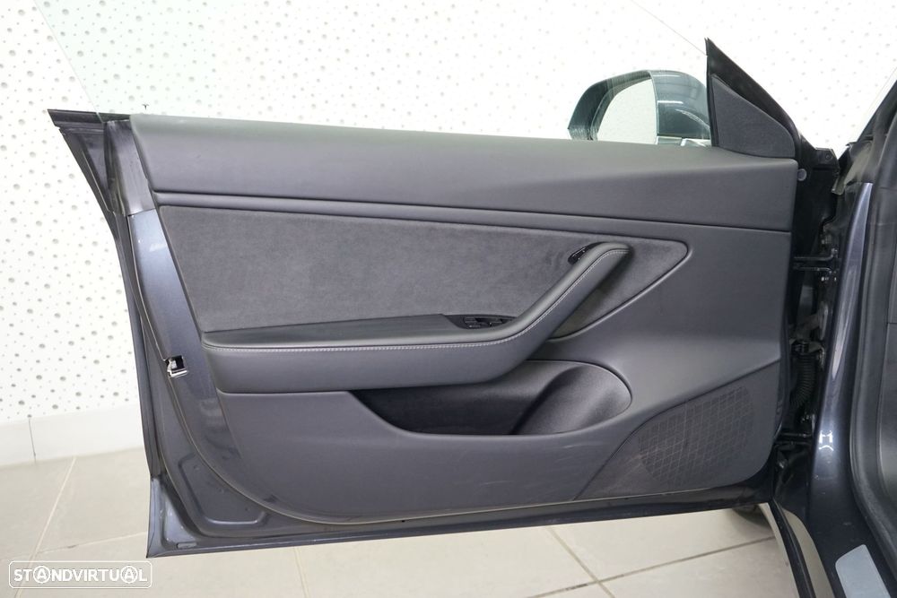 Tesla Model 3 Standard Range Plus RWD - 19