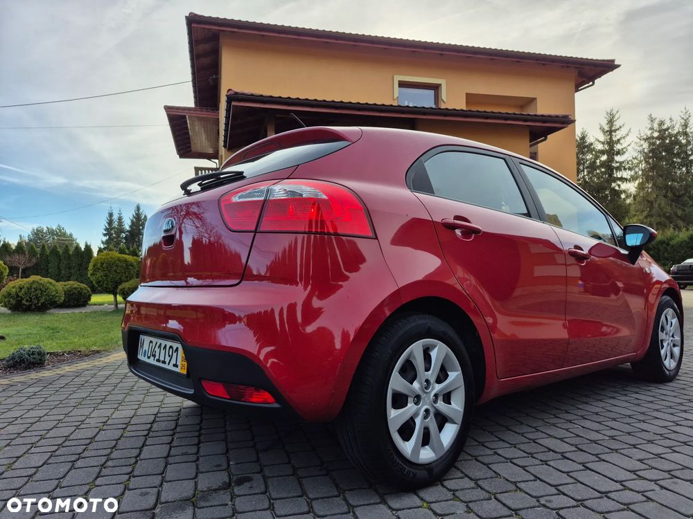 Kia Rio 1.2 Attract - 6