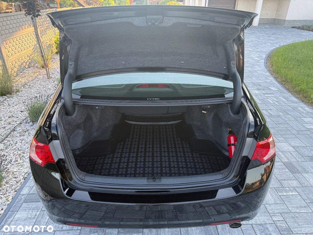 Honda Accord 2.0 Executive - 14