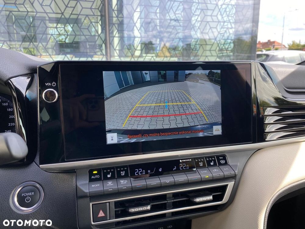 Toyota Camry - 19