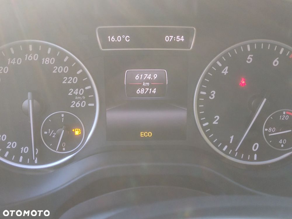 Mercedes-Benz Klasa A 180 (BlueEFFICIENCY) AMG Sport - 31