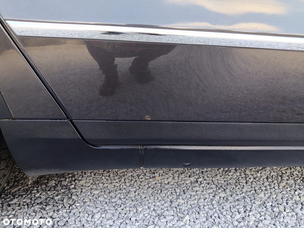 Volkswagen Passat - 16
