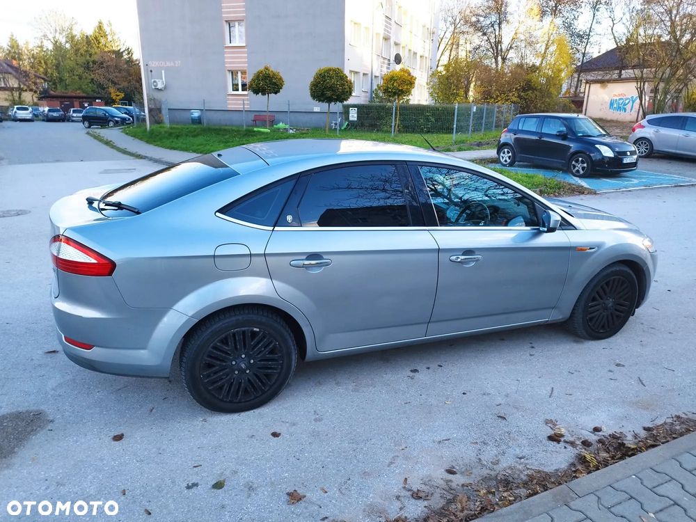 Ford Mondeo 2.0 FF Ghia - 14