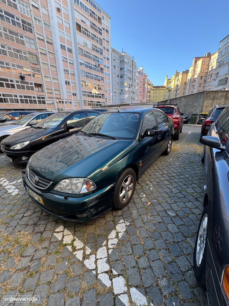 Toyota Avensis S/D 2.0 D4D Executive - 3
