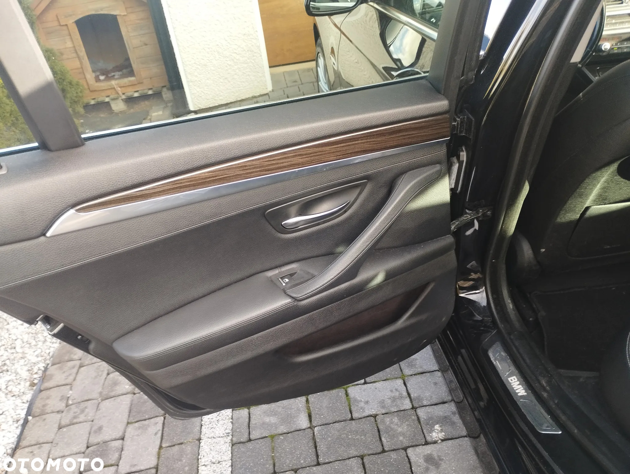 BMW Seria 5 520d Touring Luxury Line - 11