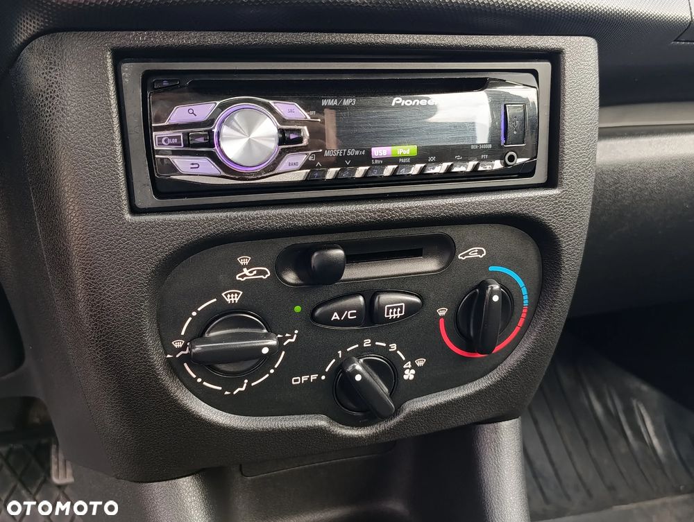 Peugeot 206 plus - 21