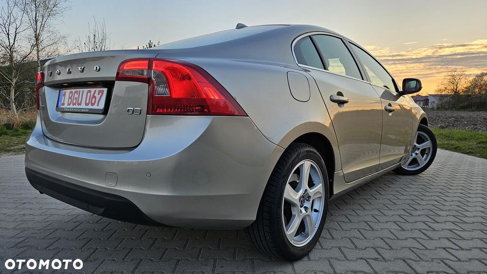 Volvo S60 D3 Summum - 13