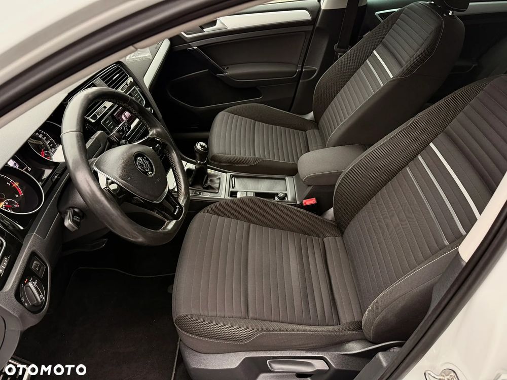 Volkswagen Golf 1.6 TDI BlueMotion Technology Trendline - 12