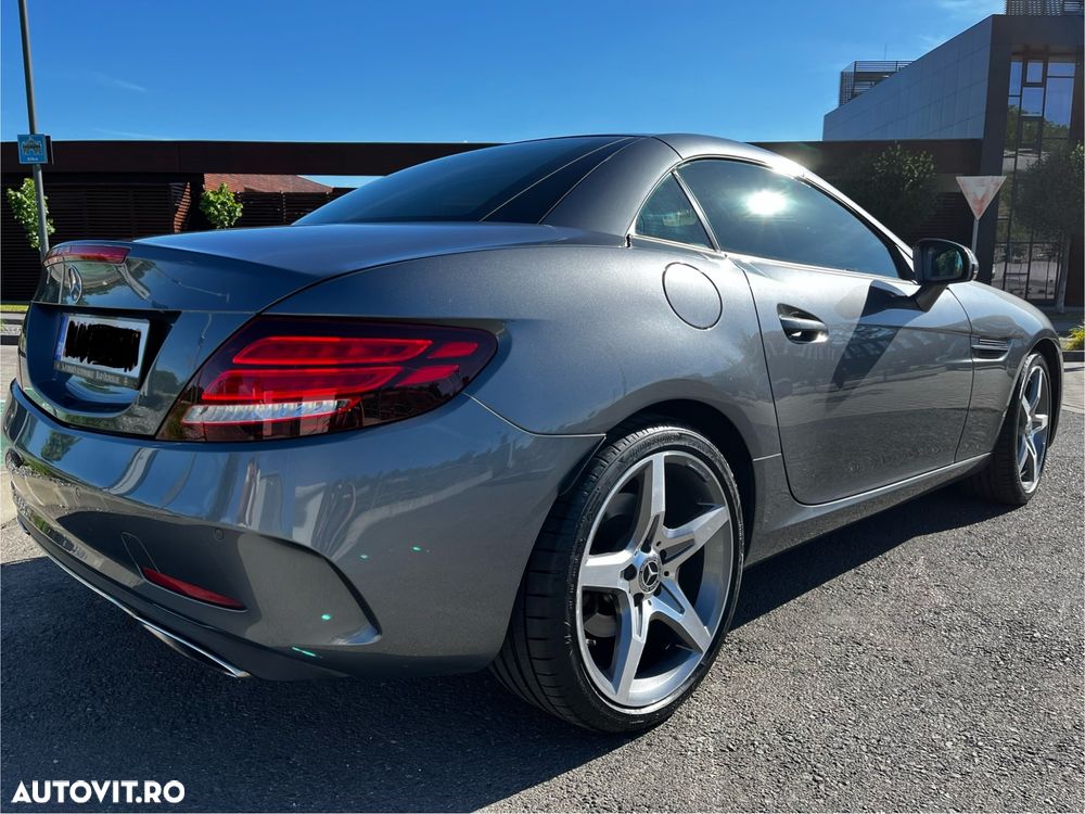 Mercedes-Benz SLC 180 9G-TRONIC - 2