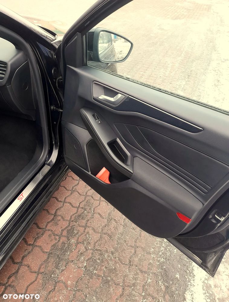 Ford Focus 1.5 EcoBlue Start-Stopp-System ACTIVE DESIGN - 30