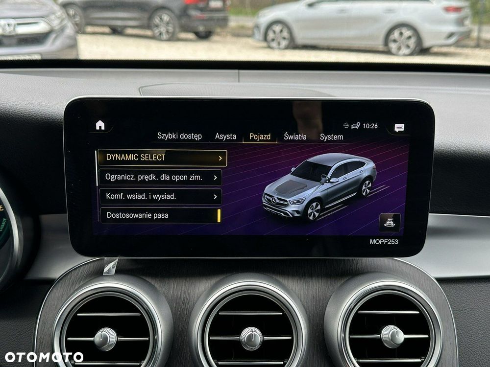 Mercedes-Benz GLC - 39