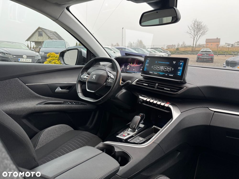 Peugeot 3008 BlueHDi 130 Stop & Start EAT8 Allure - 22