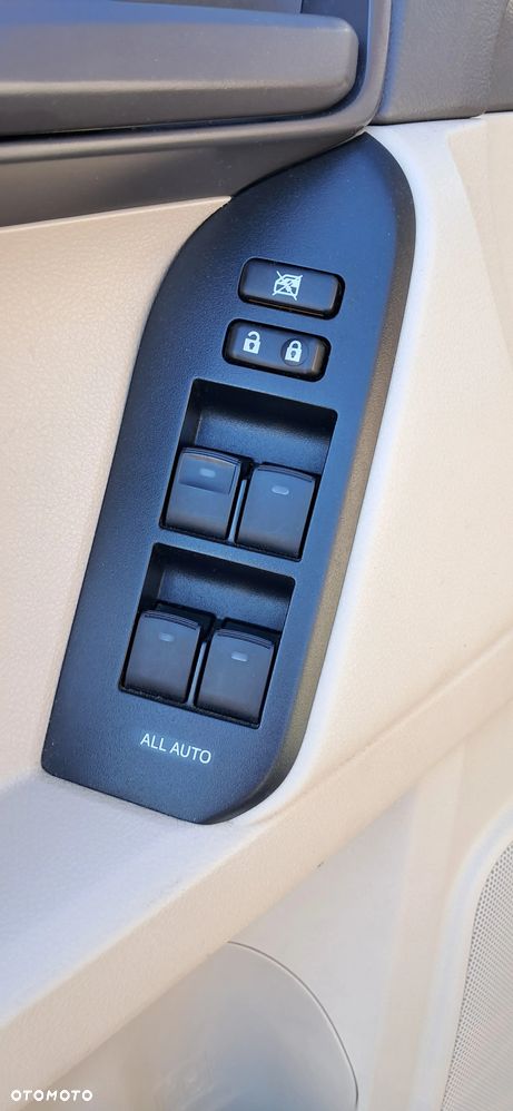 Toyota Land Cruiser LC 2.8 D-4D Prado - 9